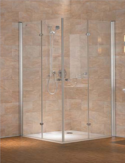 Komfort Glasdusche Roth Laguna® Maxi Bodengleich eingebaut weit aufgefalteten Türen bequem begehbar elegant Design in jedem Lebensalter